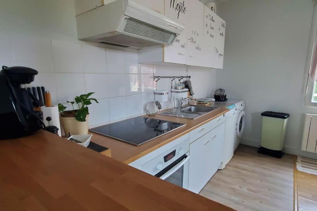 Simplicite Et Calme En Appartement A อีซัวร์ ภายนอก รูปภาพ
