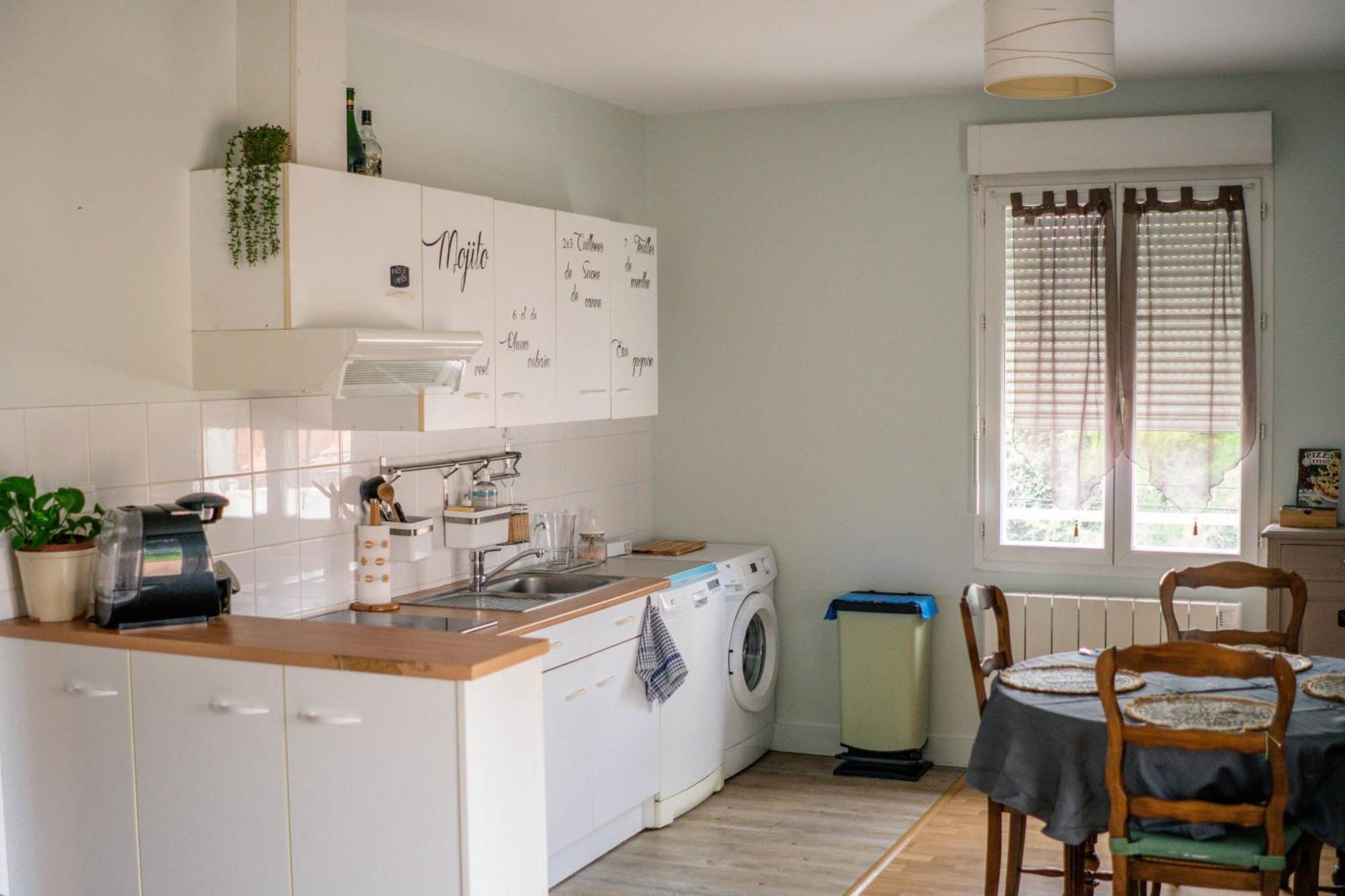 Simplicite Et Calme En Appartement A อีซัวร์ ภายนอก รูปภาพ